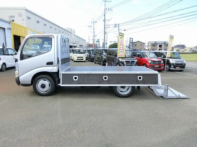 トヨタ ダイナ BDG-XZU304(2WD)の写真24