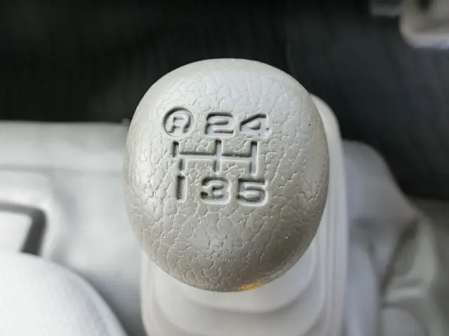 トヨタ ダイナ BDG-XZU304(2WD)の写真30