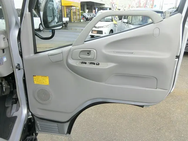トヨタ ダイナ BDG-XZU304(2WD)の写真31