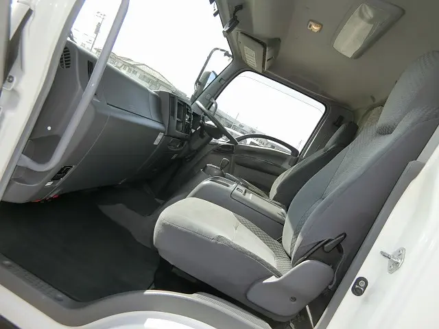 いすゞ フォワード PKG-FRR90T2(2WD)の写真30