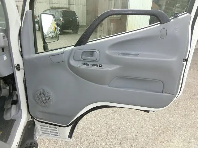 トヨタ トヨエース QDF-KDY231(2WD)の写真21
