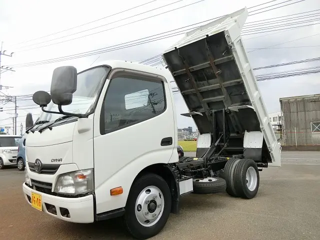 トヨタ ダイナ TKG-XZU620D(2WD)の写真1
