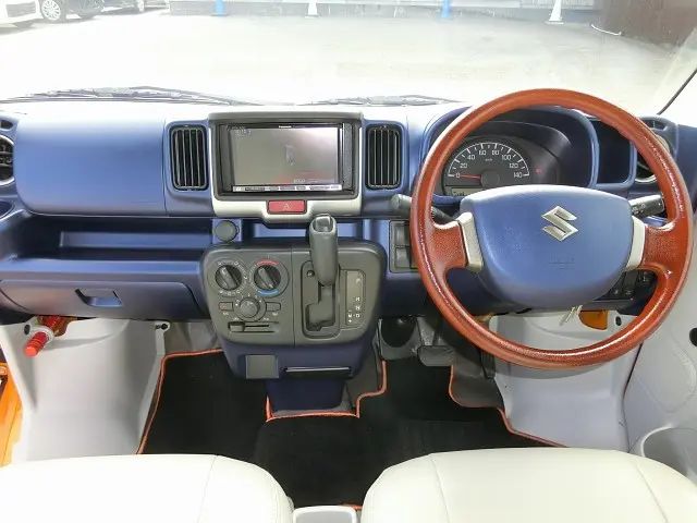 スズキ エブリイ HBD-DA17V(4WD)の写真24