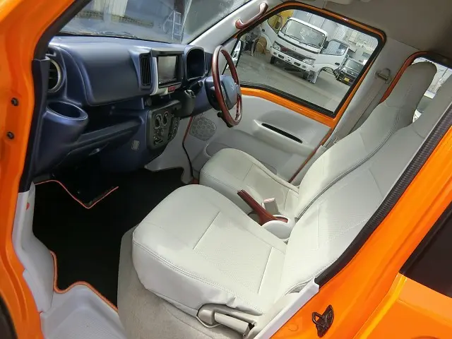 スズキ エブリイ HBD-DA17V(4WD)の写真27