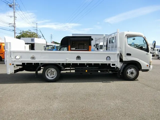 日野 デュトロ BDG-XZU414M(2WD)の写真8