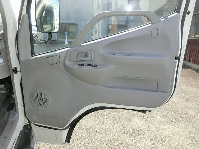 日野 デュトロ BDG-XZU414M(2WD)の写真33