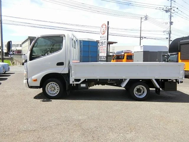 トヨタ トヨエース QDF-KDY231(2WD)の写真9