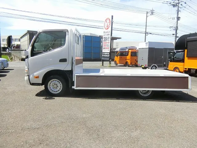 トヨタ トヨエース QDF-KDY231(2WD)の写真14