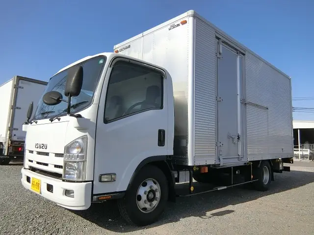 いすゞ エルフ BDG-NPR85AN(2WD)の写真1