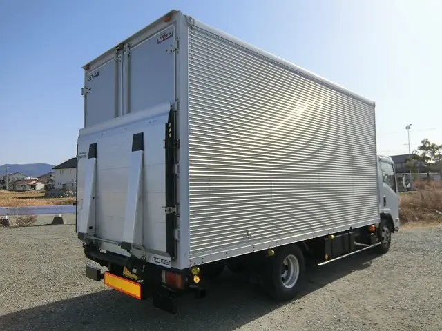 いすゞ エルフ BDG-NPR85AN(2WD)の写真2