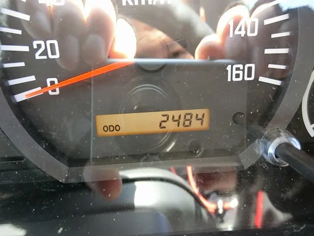 いすゞ エルフ BDG-NPR85AN(2WD)の写真4