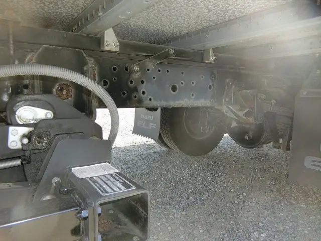 いすゞ エルフ BDG-NPR85AN(2WD)の写真25
