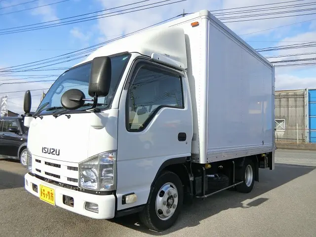 いすゞ エルフ TKG-NJR85AN(2WD)の写真1