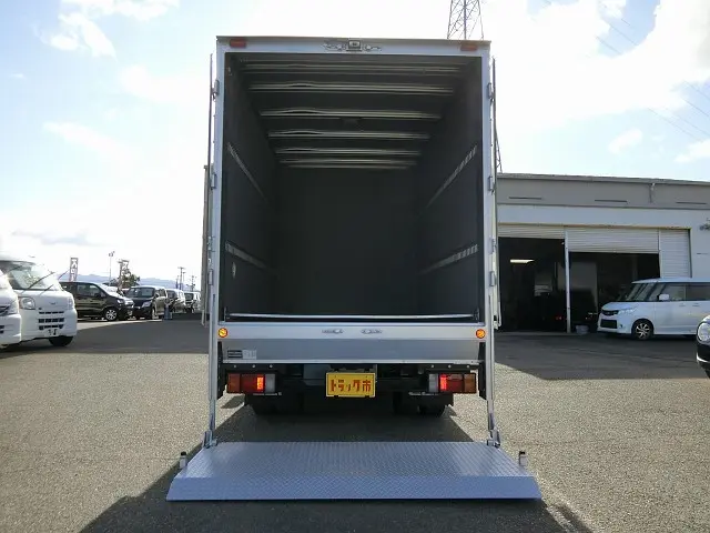 いすゞ エルフ TKG-NJR85AN(2WD)の写真15