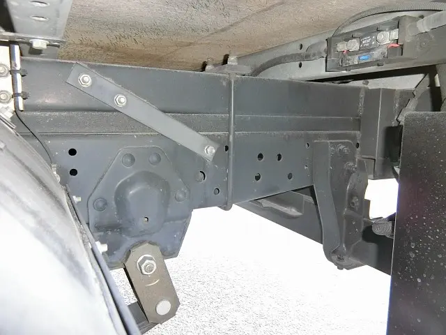 いすゞ エルフ TKG-NJR85AN(2WD)の写真21