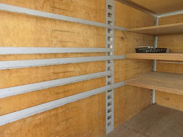 いすゞ エルフ TKG-NJR85AN(2WD)の写真15