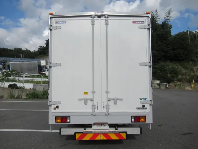 三菱 ファイター 2KG-FK65F(2WD)の写真6