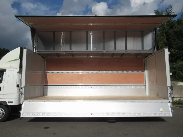 三菱 ファイター 2KG-FK65F(2WD)の写真7