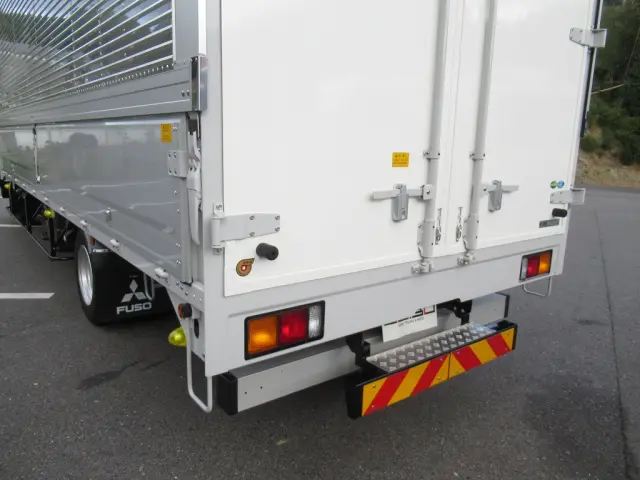 三菱 ファイター 2KG-FK65F(2WD)の写真12