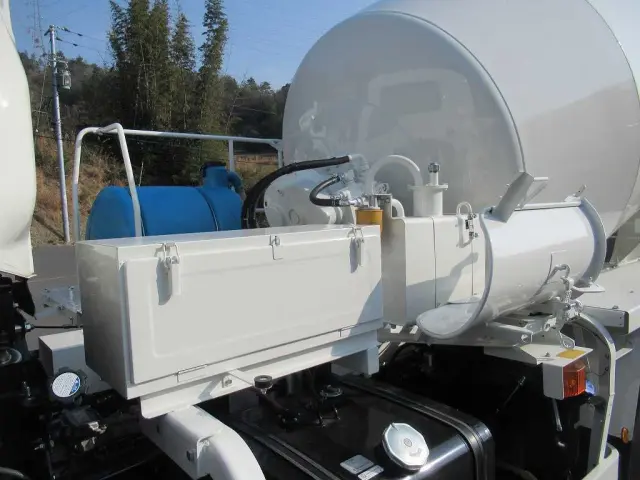 日野 プロフィア 2DG-FS1AGE(6x4)の写真9