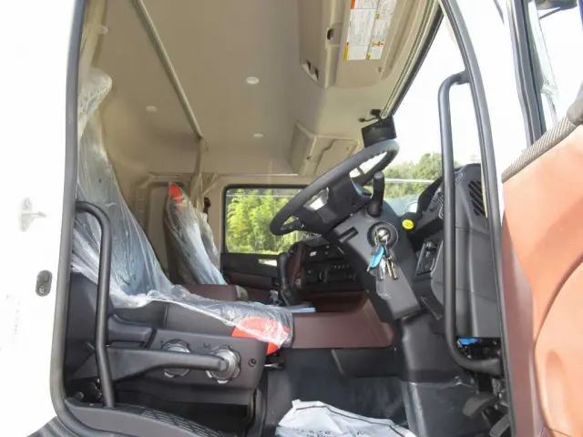 日野 プロフィア 2DG-FS1AGE(6x4)の写真20