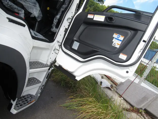 三菱 スーパーグレート 2KG-FS70HZ(8x4)の写真25