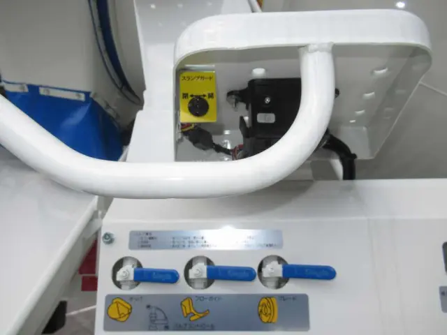 日野 プロフィア 2DG-FS1AGE(6x4)の写真12