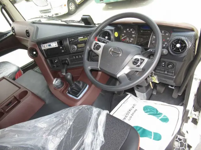 日野 プロフィア 2DG-FS1AGE(6x4)の写真20