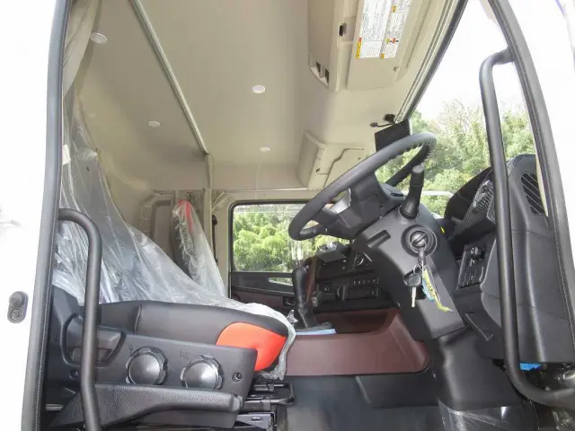 日野 プロフィア 2DG-FS1AGE(6x4)の写真23