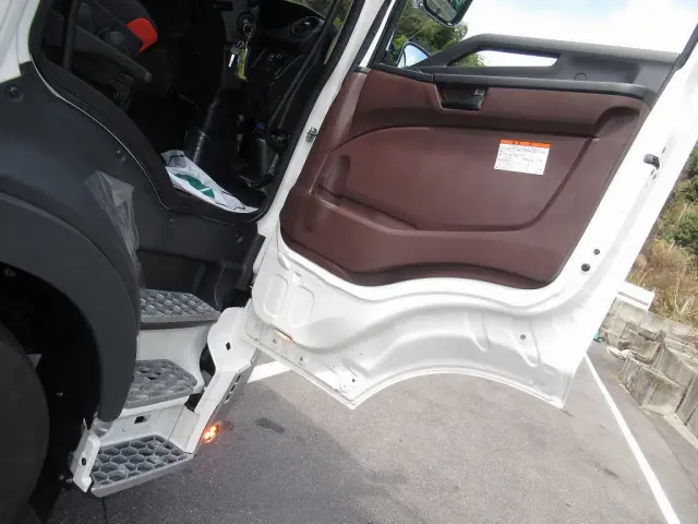 日野 プロフィア 2DG-FS1AGE(6x4)の写真24