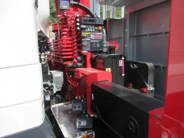 日野 プロフィア 2DG-FW1AHC(8x4)の写真15