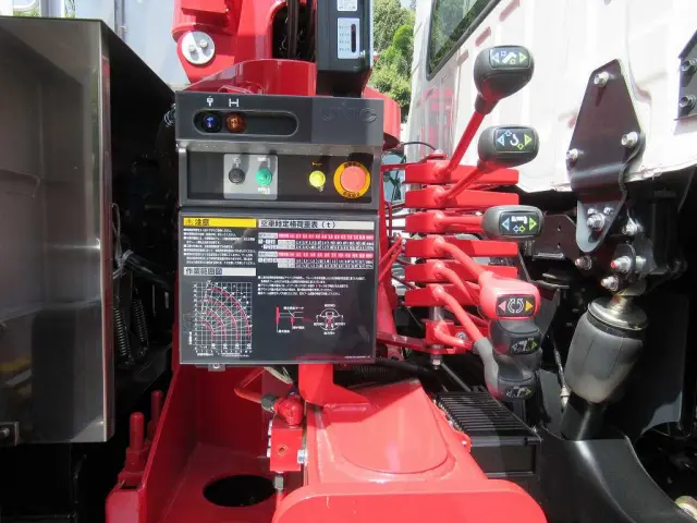 日野 プロフィア 2DG-FW1AHC(8x4)の写真16