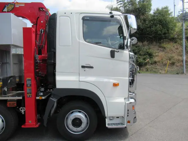 日野 プロフィア 2DG-FW1AHC(8x4)の写真18