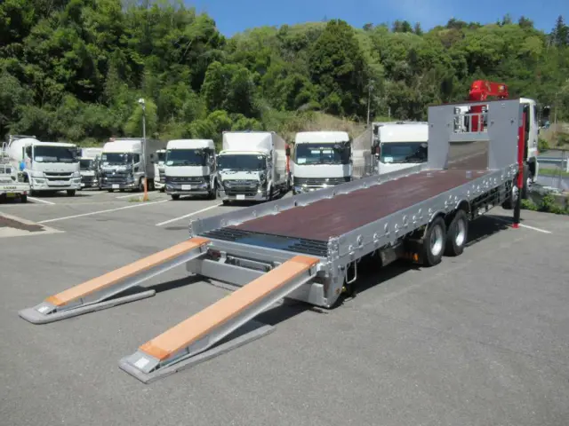 日野 プロフィア 2DG-FW1AHC(8x4)の写真4