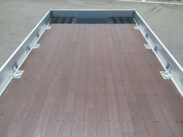 日野 プロフィア 2DG-FW1AHC(8x4)の写真8