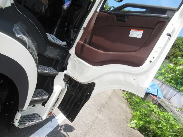 日野 プロフィア 2DG-FW1AHC(8x4)の写真21