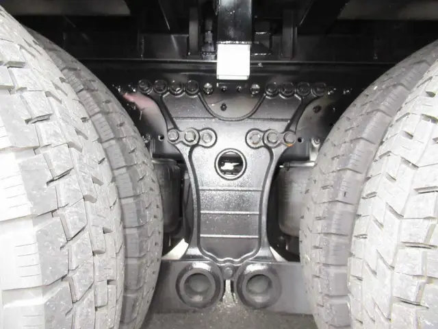 日野 プロフィア 2DG-FR1AHC(6x2)の写真24