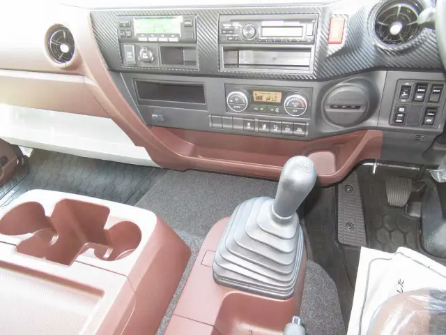 日野 レンジャー 2KG-FD2ABG(2WD)の写真18