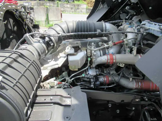 日野 プロフィア 2DG-FW1AHC(8x4)の写真28