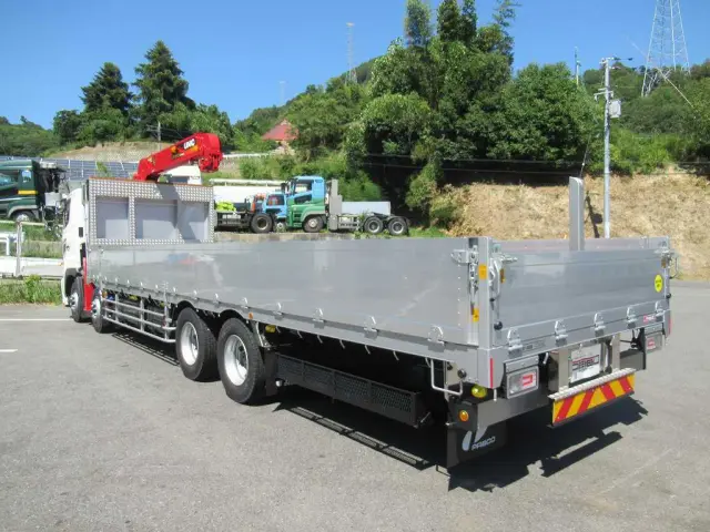 日野 プロフィア 2DG-FW1AHC(8x4)の写真4