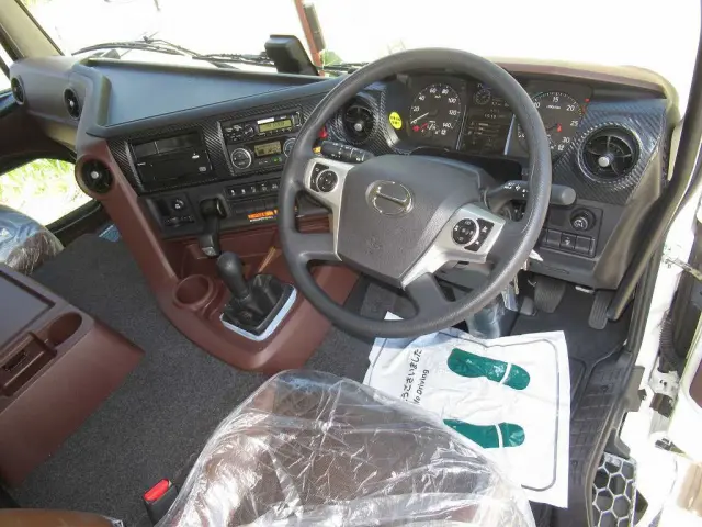 日野 プロフィア 2DG-FW1AHC(8x4)の写真17