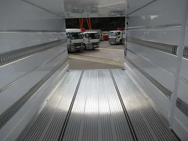 三菱 ファイター 2KG-FK65F(2WD)の写真11