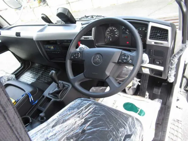 三菱 ファイター 2KG-FK65F(2WD)の写真16