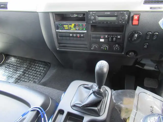 三菱 ファイター 2KG-FK65F(2WD)の写真19