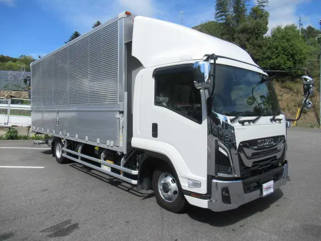 いすゞ フォワード 2RG-FRR90T4(2WD)の写真3