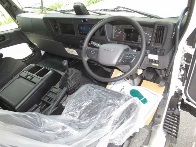 いすゞ フォワード 2RG-FRR90T4(2WD)の写真17