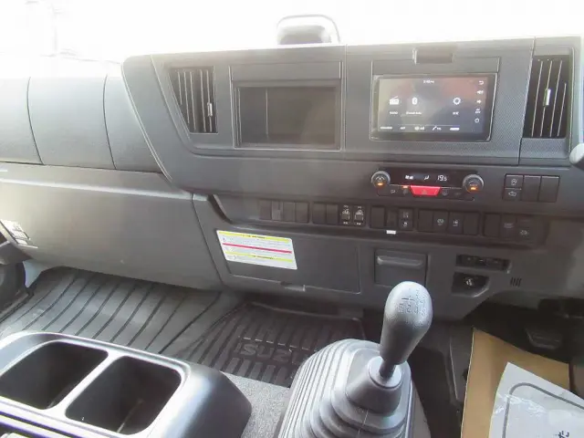 いすゞ フォワード 2RG-FRR90T4(2WD)の写真18