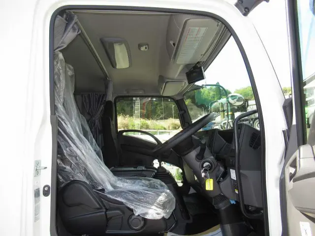 いすゞ フォワード 2RG-FRR90T4(2WD)の写真22