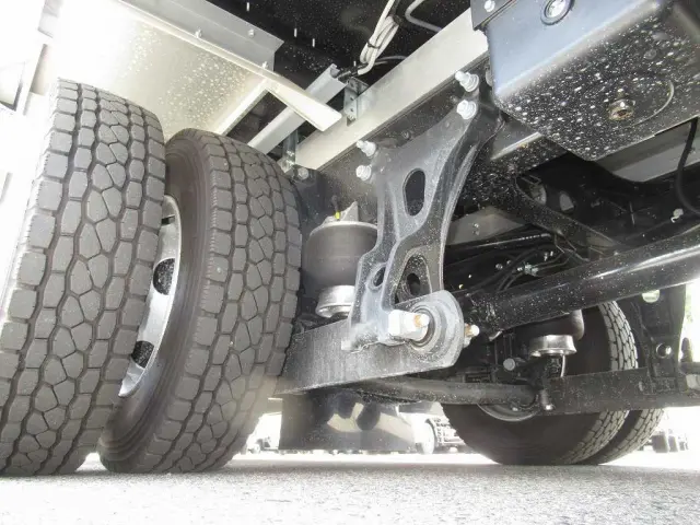 いすゞ フォワード 2RG-FRR90T4(2WD)の写真25