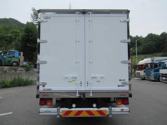 三菱 ファイター 2KG-FK65F(2WD)の写真5